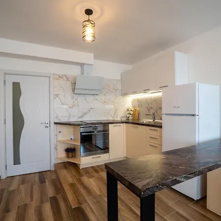 Cozy Gem In The Heart Of Apartment *